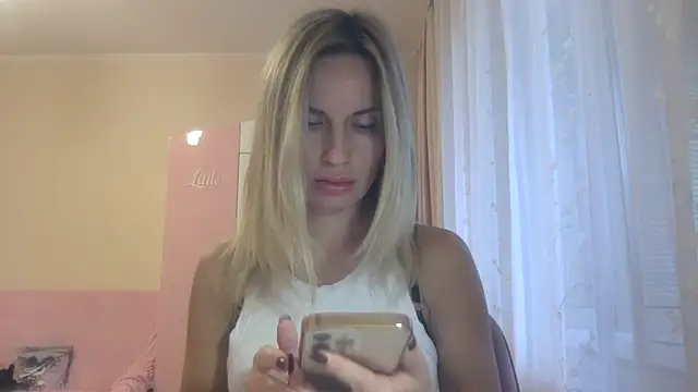 KarelliaStar online show from 10-14-25, 06:47