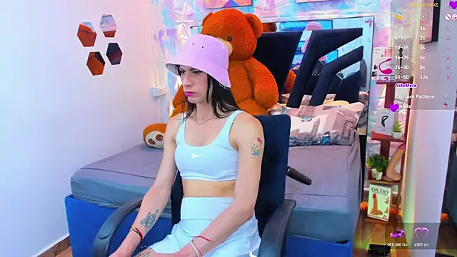 Charlotte Landry   online show from 02-22-26, 04:27