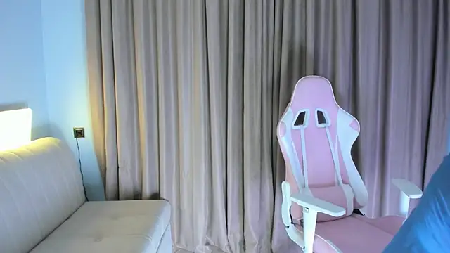 dreamoraa online show from 09-14-25, 01:32