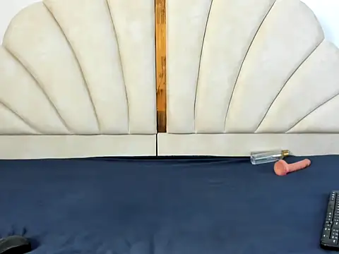 Snapshot of Kimberly_TaylorX chatting on 09-18-25, 07:49 Kimberly TaylorX online show from 09-18-25, 07:49