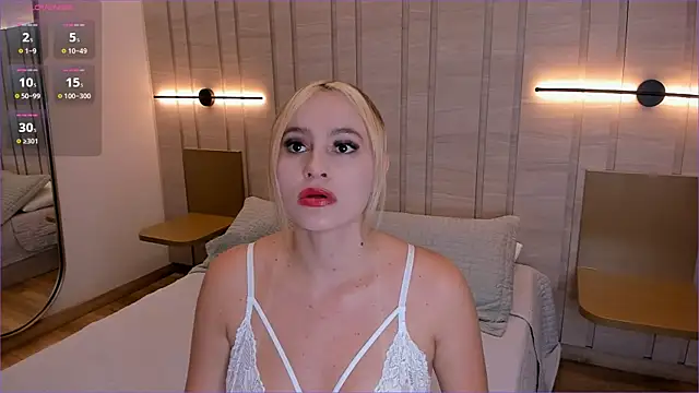 Snapshot of AntonellaCano01 chatting on 11-19-25, 12:38 AntonellaCano01 online show from 11-19-25, 12:38