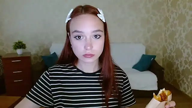 aFoxie online show from 09-14-25, 09:08