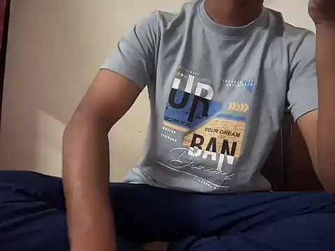 Snapshot of bossyjuicy chatting on 12-18-25, 06:36 bossyjuicy online show from 12-18-25, 06:36