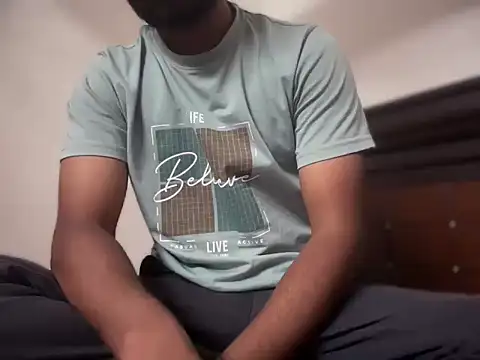 Snapshot of bossyjuicy chatting on 03-20-26, 07:41 bossyjuicy online show from 03-20-26, 07:41