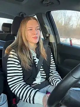 AllesandraLove online show from 12-17-25, 02:12