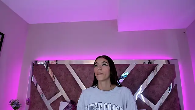 CarolinaaGomezz online show from 12-14-25, 01:05