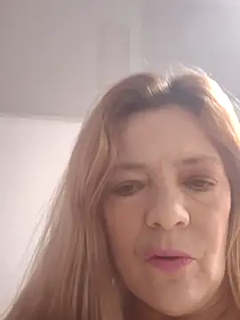 Casandra Cruz online show from 09-26-25, 01:04