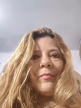 Casandra Cruz online show from 09-28-25, 01:05