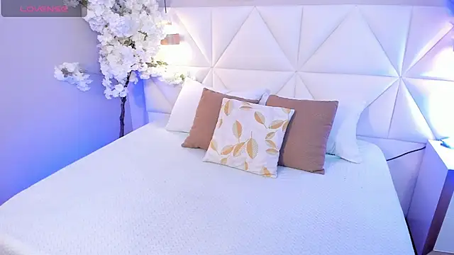 Adara  carter  online show from 10-08-25, 03:15