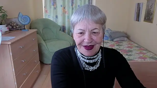 Freya Fable online show from 09-29-25, 08:08