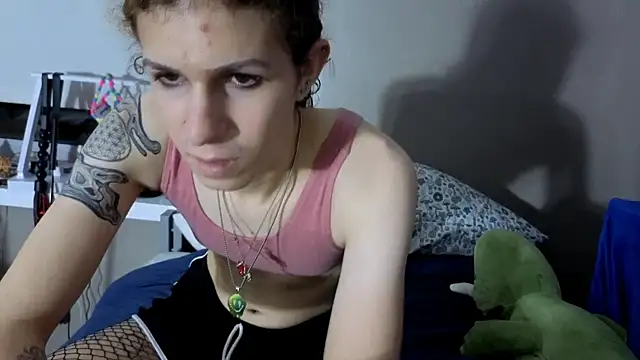 cuddlyavenue online show from 11-09-25, 02:54