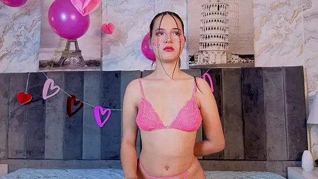 Lunabellee  online show from 02-14-26, 07:54