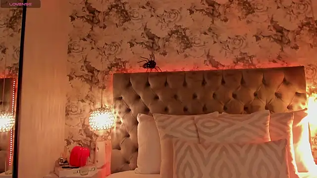 lilith storm online show from 10-23-25, 05:01