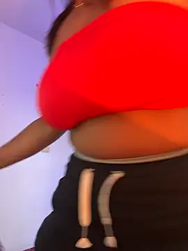 lilith storm online show from 11-15-25, 05:20