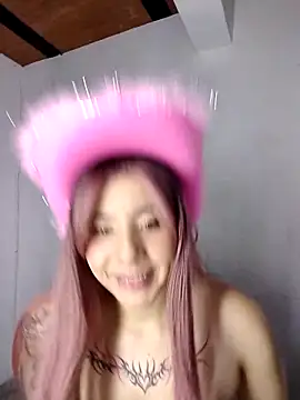 Snapshot of Mia_feets chatting on 10-29-25, 07:15 Mia feets online show from 10-29-25, 07:15