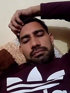 Snapshot of snadycam chatting on 11-28-25, 03:04 snadycam online show from 11-28-25, 03:04