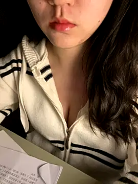 ruiki666 online show from 10-31-25, 03:57