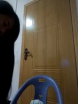 Snapshot of luy-xinh02 chatting on 11-04-25, 02:05 luy-xinh02 online show from 11-04-25, 02:05