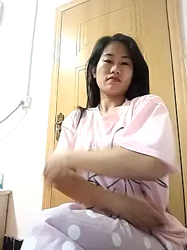 Snapshot of luy-xinh02 chatting on 11-14-25, 02:16 luy-xinh02 online show from 11-14-25, 02:16