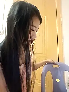 Snapshot of luy-xinh02 chatting on 11-15-25, 03:52 luy-xinh02 online show from 11-15-25, 03:52