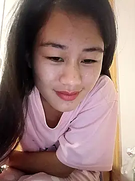 Snapshot of luy-xinh02 chatting on 11-16-25, 12:44 luy-xinh02 online show from 11-16-25, 12:44