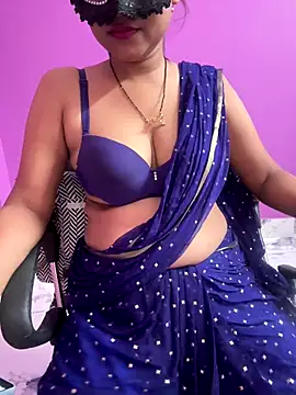 Snapshot of hottylizaa chatting on 10-02-25, 03:57 hottylizaa online show from 10-02-25, 03:57
