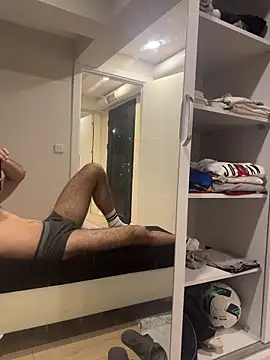 Sovaisback online show from 11-26-25, 11:28