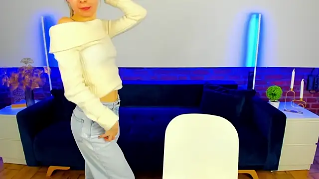 Alina Blonde online show from 10-27-25, 06:39