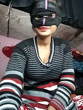 Snapshot of Hotcp6 chatting on 12-16-25, 10:09 Hotcp6 online show from 12-16-25, 10:09