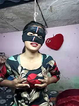 Snapshot of Hotcp6 chatting on 12-17-25, 05:57 Hotcp6 online show from 12-17-25, 05:57