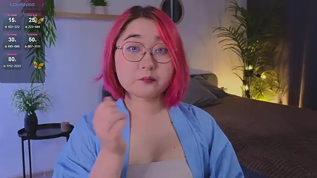 Sexy Peachy online show from 09-30-25, 07:13