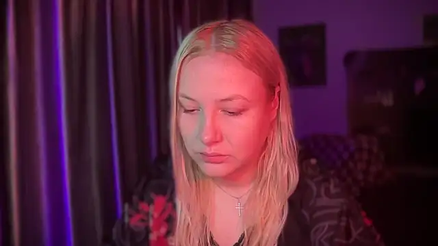 Snapshot of BikiHellena chatting on 12-16-25, 05:23 BikiHellena online show from 12-16-25, 05:23