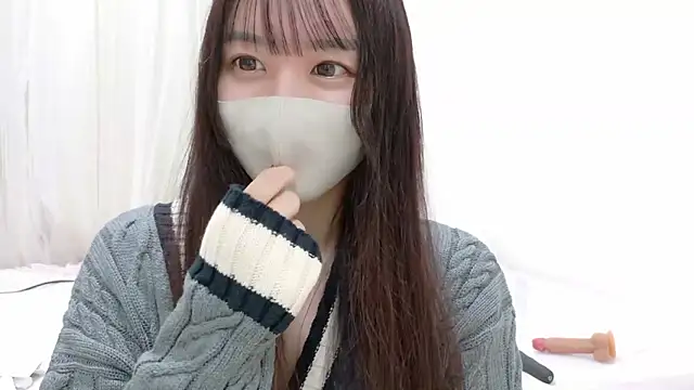  Mia land  online show from 03-20-26, 02:00