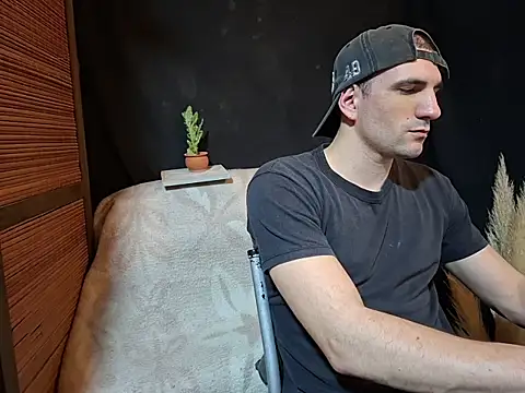 ObeyLust online show from 10-30-25, 04:47