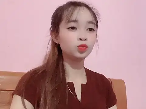 Snapshot of Suna7383 chatting on 10-26-25, 03:40 Suna7383 online show from 10-26-25, 03:40