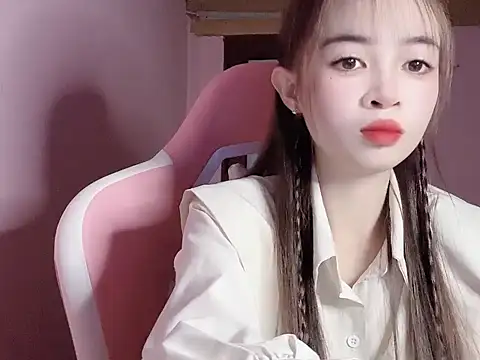 Snapshot of Suna7383 chatting on 11-10-25, 02:49 Suna7383 online show from 11-10-25, 02:49