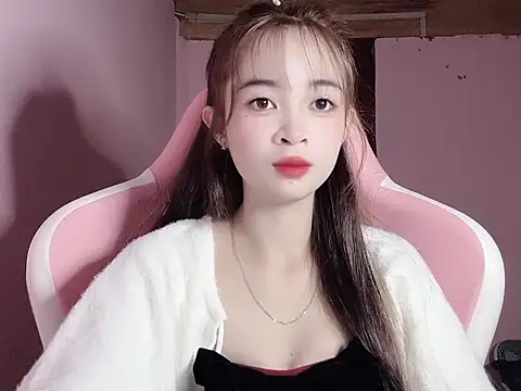 Snapshot of Suna7383 chatting on 11-16-25, 04:12 Suna7383 online show from 11-16-25, 04:12