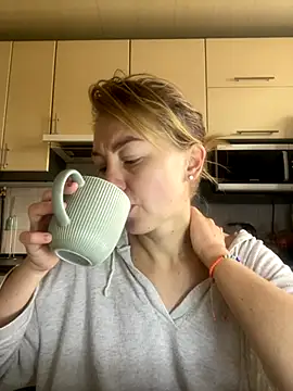 MartaLuna  online show from 11-22-25, 08:24