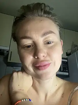 MartaLuna  online show from 11-25-25, 10:21