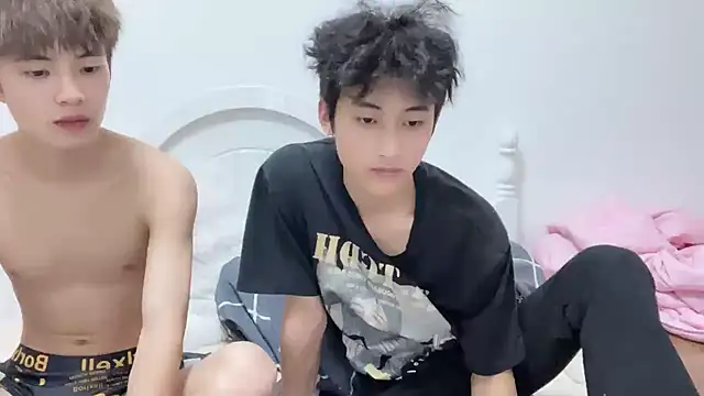 yangyang-2563 online show from 10-04-25, 03:10