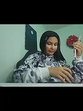 Snapshot of MaoMaoLa chatting on 12-02-25, 05:35 MaoMaoLa online show from 12-02-25, 05:35