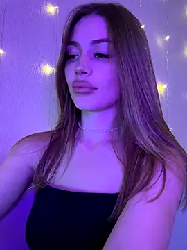 Elizabeth Tay online show from 11-06-25, 05:36