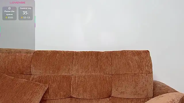 qiqi-2025 online show from 02-14-26, 09:11