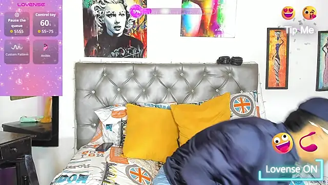 Snapshot of xxKamadevaxx chatting on 02-05-26, 12:32 xxKamadevaxx online show from 02-05-26, 12:32