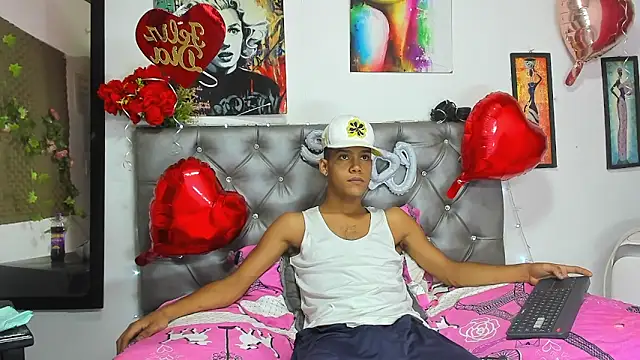 Snapshot of xxKamadevaxx chatting on 02-16-26, 01:51 xxKamadevaxx online show from 02-16-26, 01:51