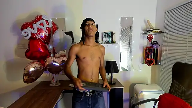 Snapshot of xxKamadevaxx chatting on 02-20-26, 12:38 xxKamadevaxx online show from 02-20-26, 12:38