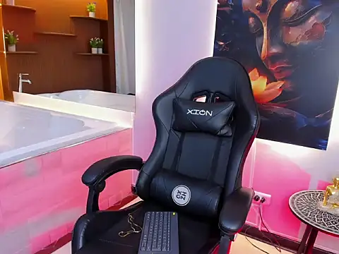 Isa Rouse   online show from 10-11-25, 03:06