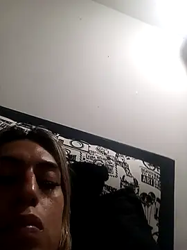 ZafiroRios online show from 11-11-25, 01:38