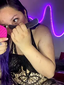 Emma  Fox  online show from 11-19-25, 05:13