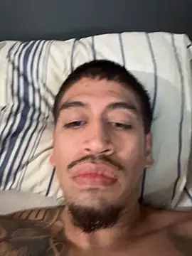 Snapshot of busnfatnutsLildee chatting on 10-30-25, 07:54 busnfatnutsLildee online show from 10-30-25, 07:54